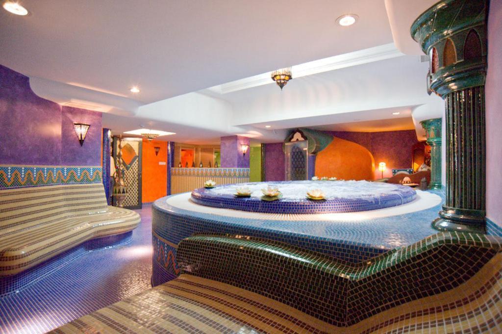 Amira Boutique Hotel Hévíz Wellness&Spa Exterior foto